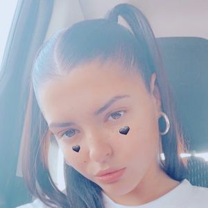 Meet your Posher, Alisa